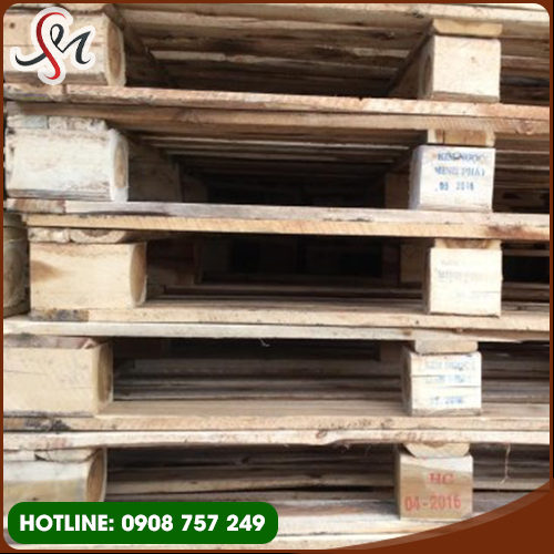 Pallet gỗ